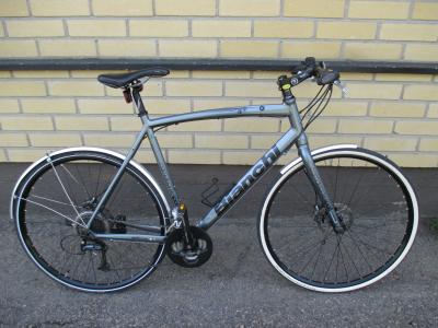 Bianchi hybridi/maantiepyörä 28