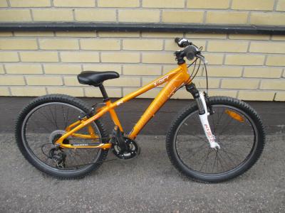 Yosemite X-Dirt lasten maastopyörä 24